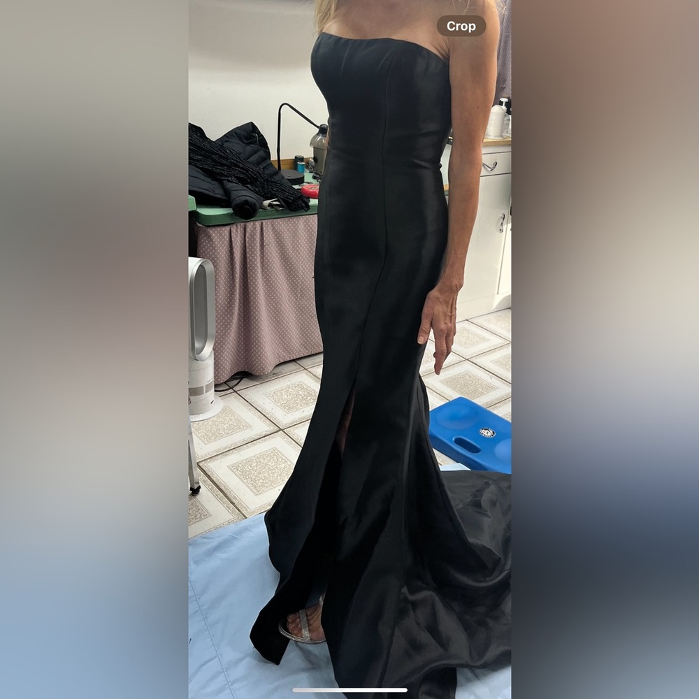 Size 4 had 3/4 inches added to bodice/not hemmed.
Wore one time